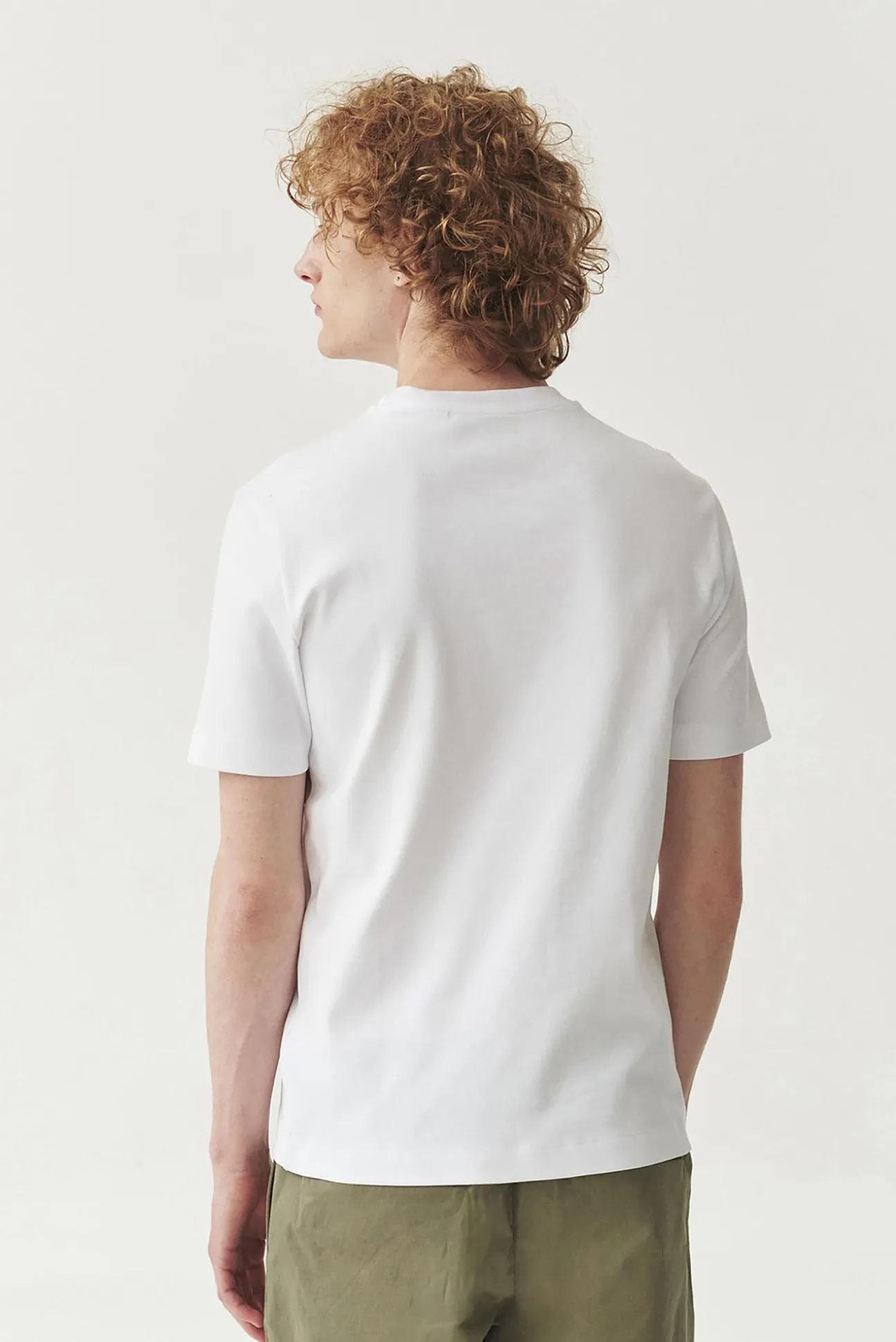 BAWEŁNIANY T-SHIRT MĘSKI — IAN