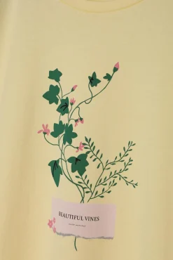 BAWEŁNIANY T-SHIRT Z KWIATOWYM NADRUKIEM — MALATI