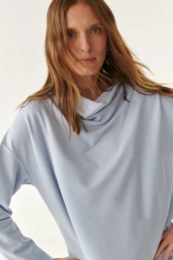 BLUZA DAMSKA Z DEKOLTEM WODĄ KONCZI