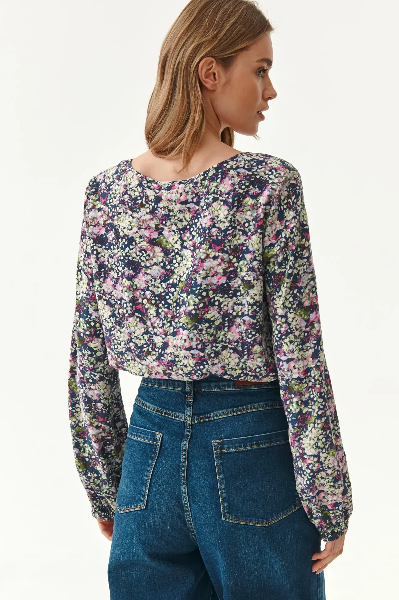 BLUZKA DAMSKA W PRINT KWIATOWY LINALIA
