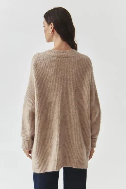 DAMSKI SWETER OVERSIZE Z DEKOLTEM W SEREK — ONYX
