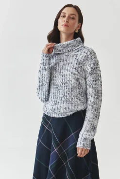 DAMSKI SWETER Z GOLFEM I MELANŻOWYM WZOREM — SPINOLO