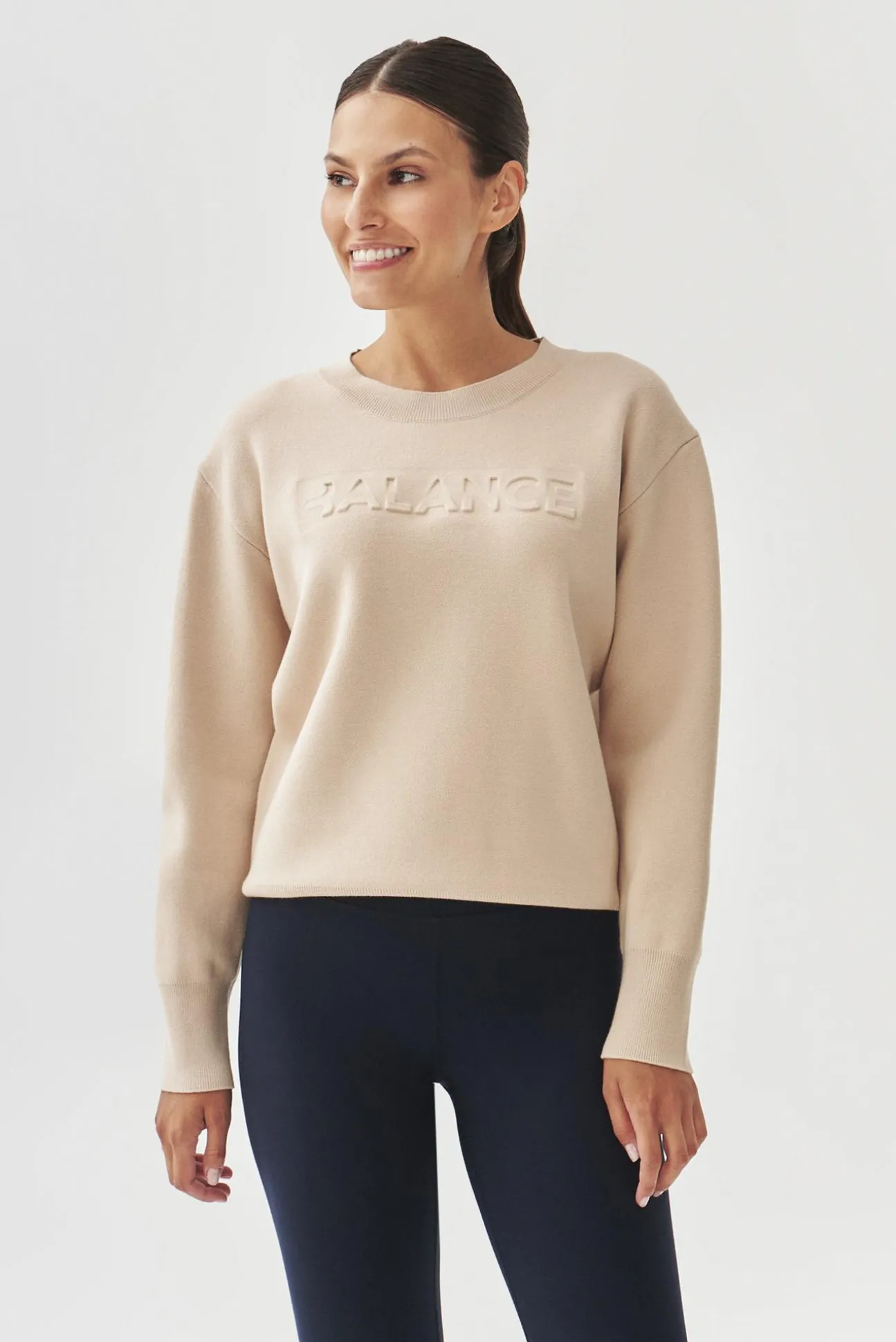 DAMSKI SWETER Z OKRĄGŁYM DEKOLTEM - BALAMI