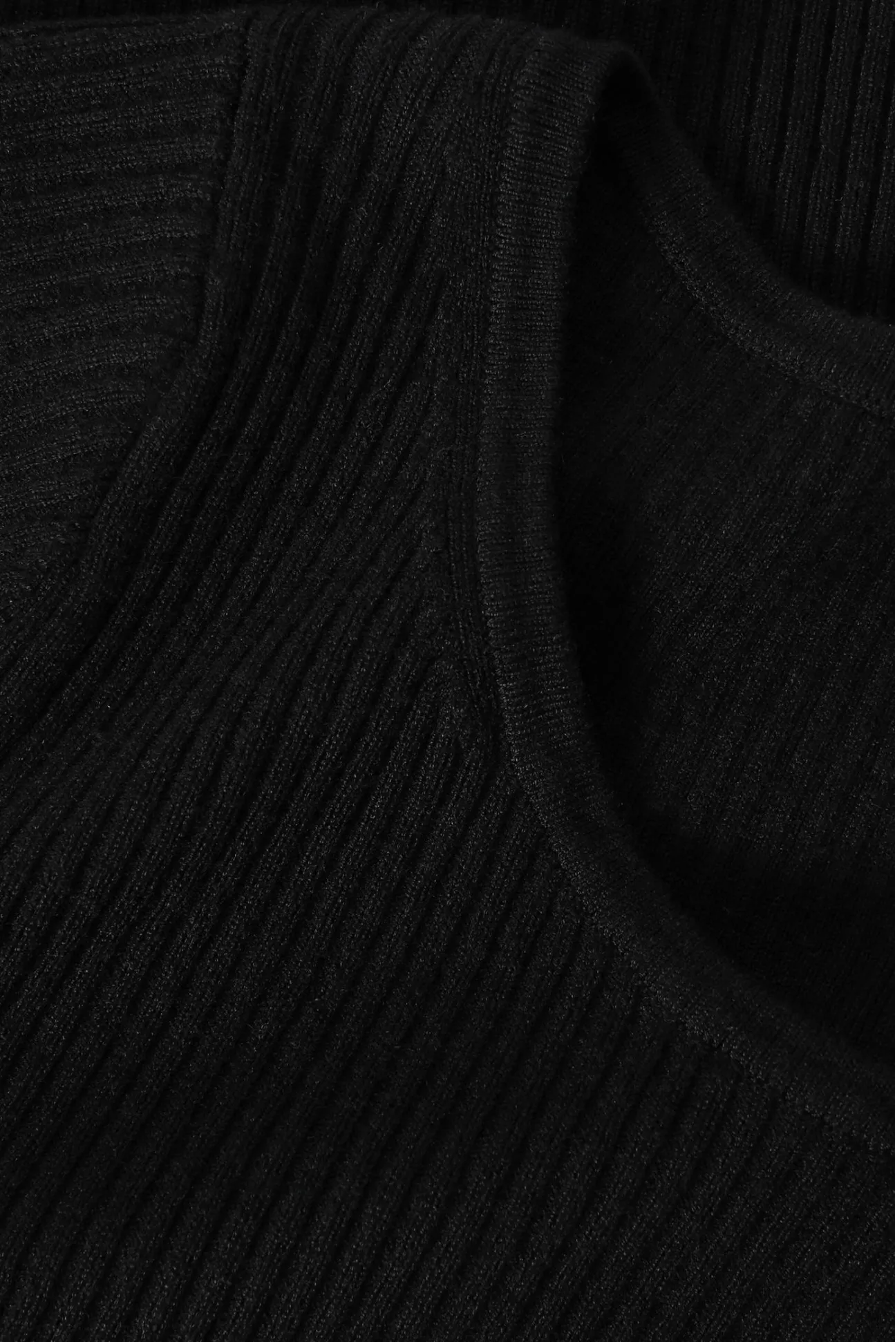 DOPASOWANY SWETER DAMSKI Z DZIANINY PRĄŻKOWANEJ - RIBA