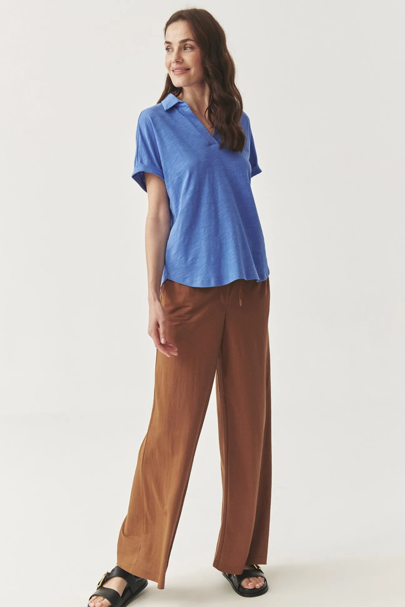 DZIANINOWA BLUZKA O KROJU POLO - AMBRA