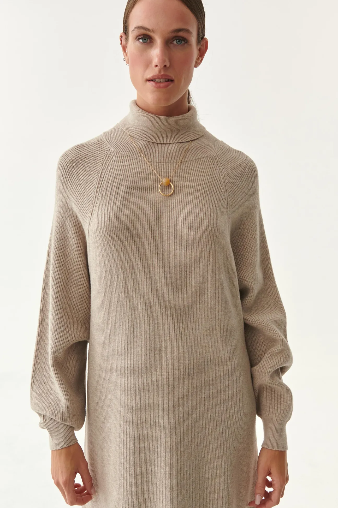 DZIANINOWA SUKIENKA OVERSIZE RONESI