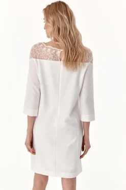 ELEGANCKA SUKIENKA Z HAFTEM KARETA B