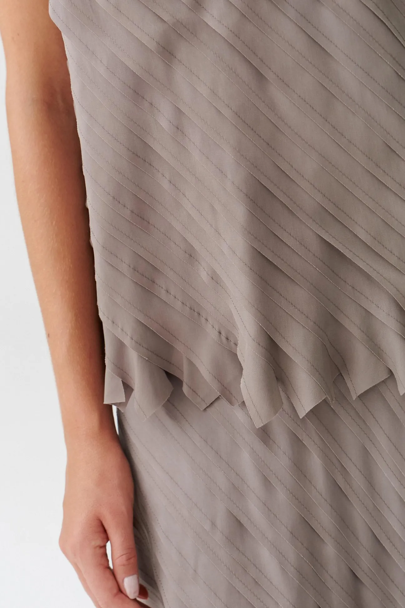 ELEGANCKA TKANINOWA BLUZKA DAMSKA Z KRÓTKIM RĘKAWEM NAKO