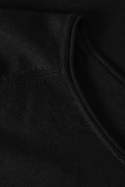 KLASYCZNY DAMSKI SWETER Z DEKOLTEM W ŁÓDKĘ - BROOKE