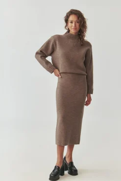 OVERSIZOWY SWETER DAMSKI Z PÓŁGOLFEM - MALMANA 2