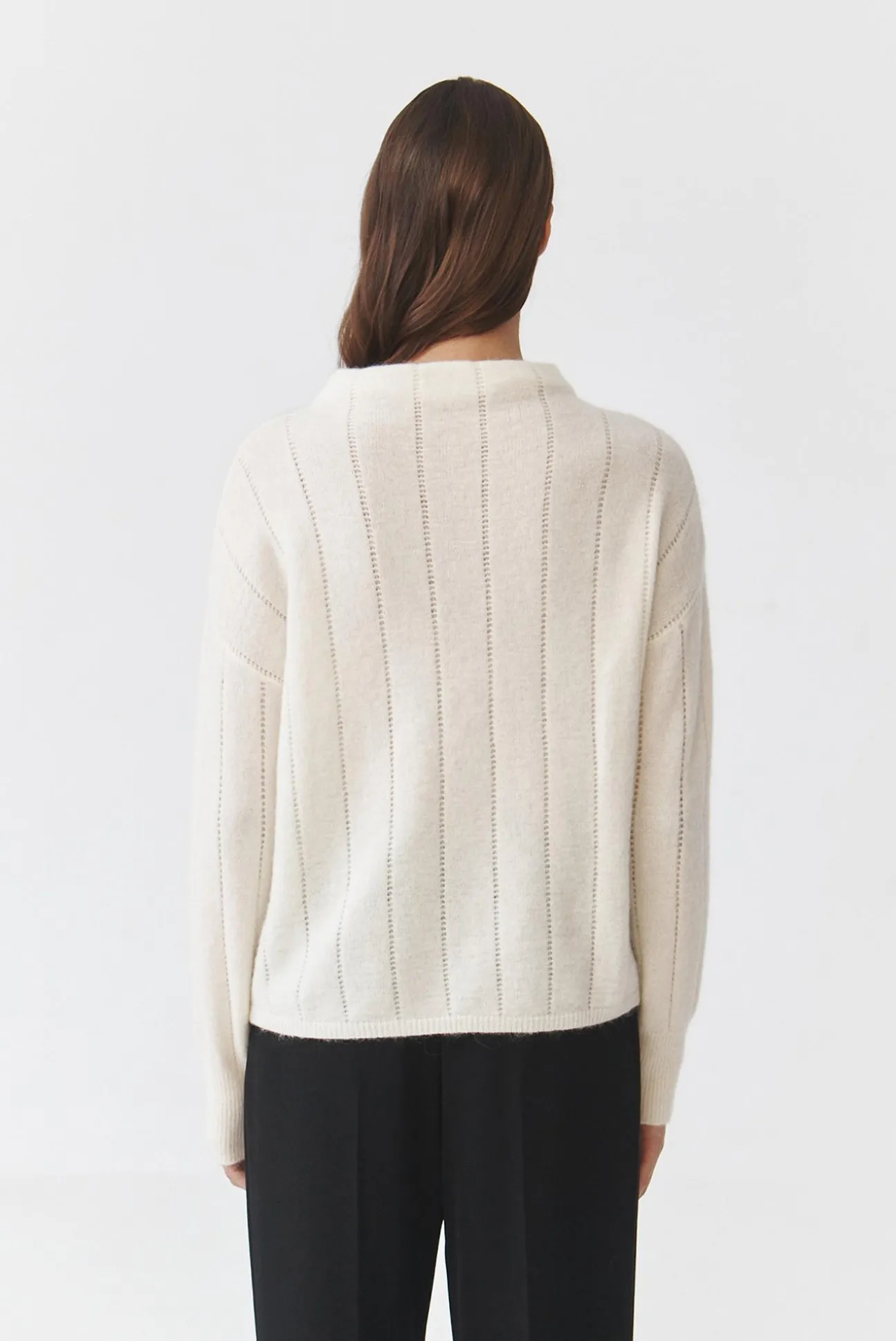 OVERSIZOWY SWETER DAMSKI Z GOLFEM — PEARL