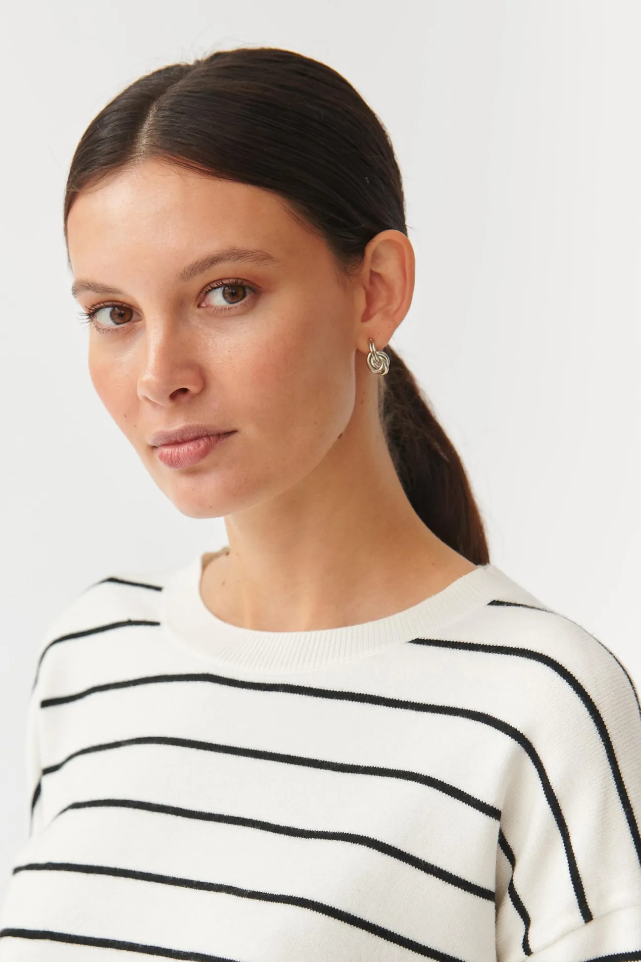 OVERSIZOWY SWETER DAMSKI W PASKI ASOKO