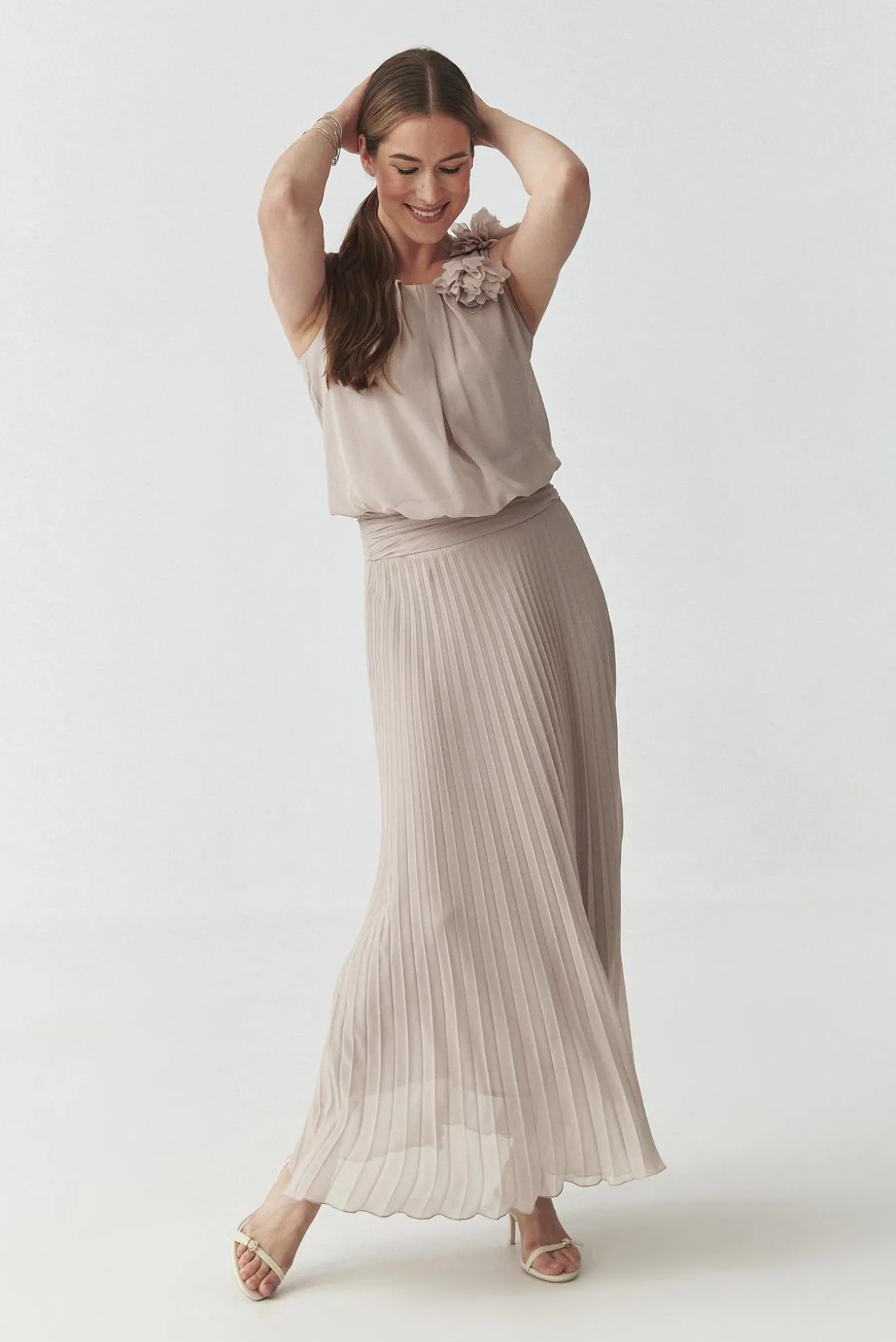 PLISOWANA SUKIENKA MAXI — ROZANI