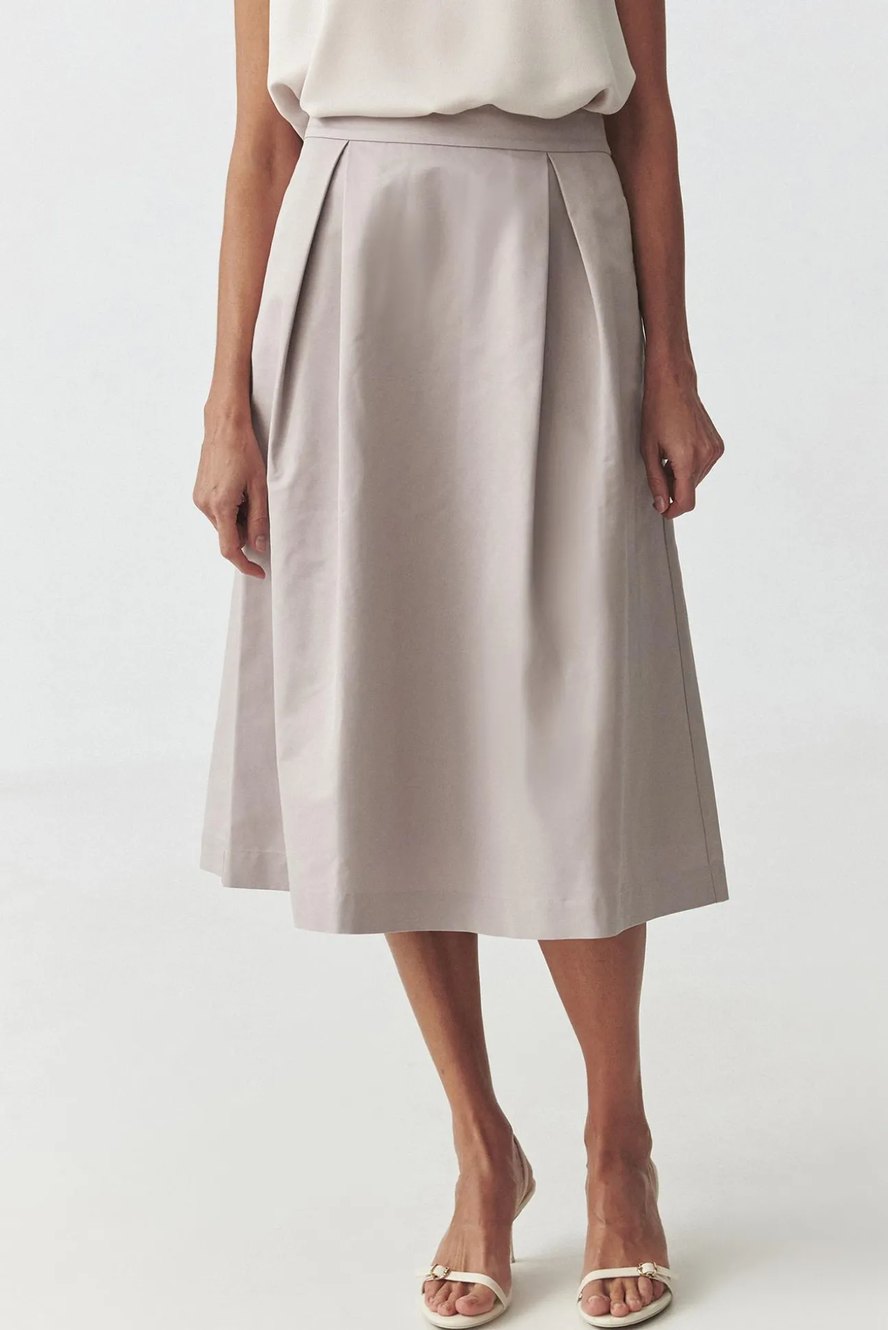 ROZKLOSZOWANA SPÓDNICA MIDI — DIANA
