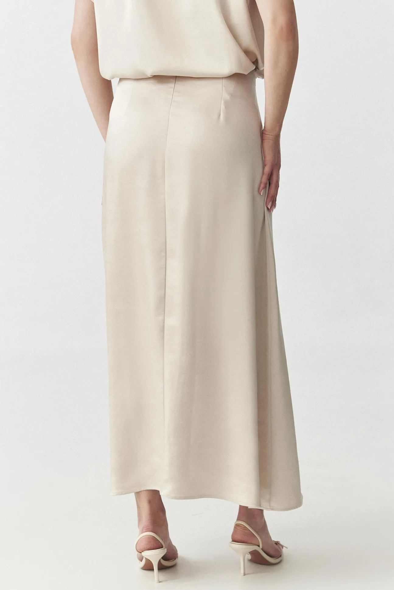 SATYNOWA SPÓDNICA MAXI — LUKSA