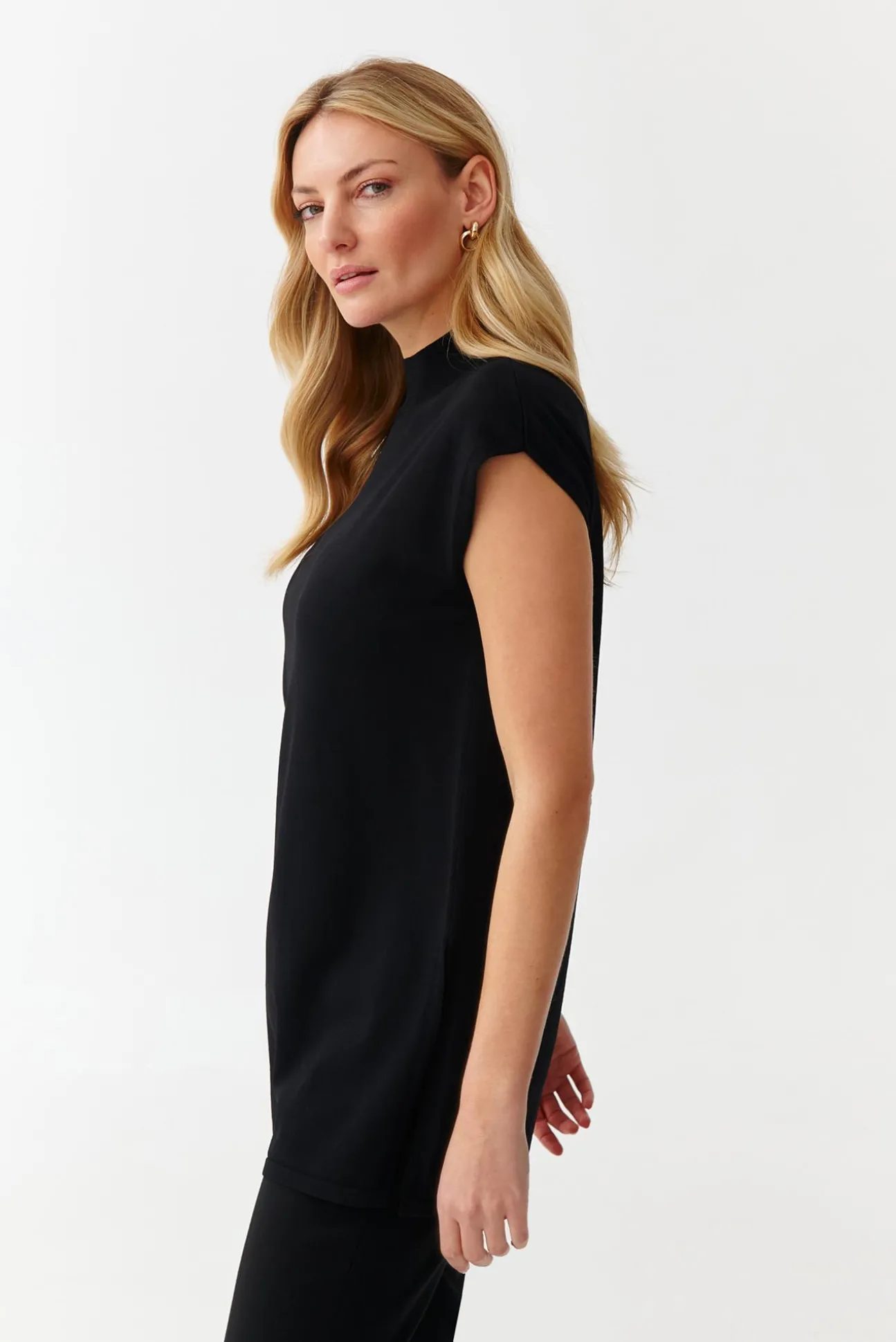 STYLOWY SWETER DAMSKI BEZRĘKAWNIK - LENO