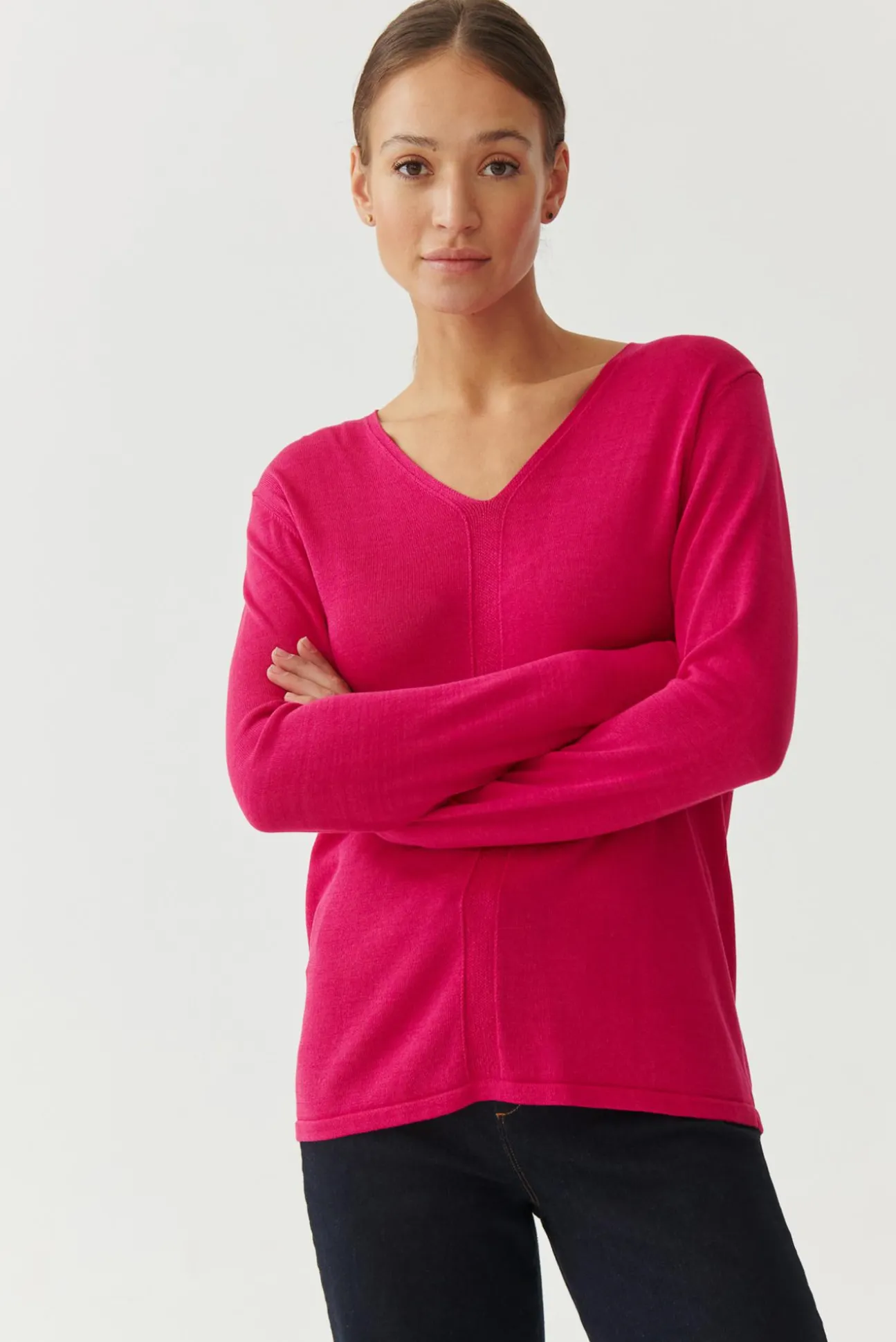 SWETER DAMSKI O KLASYCZNYM KROJU - TESSO