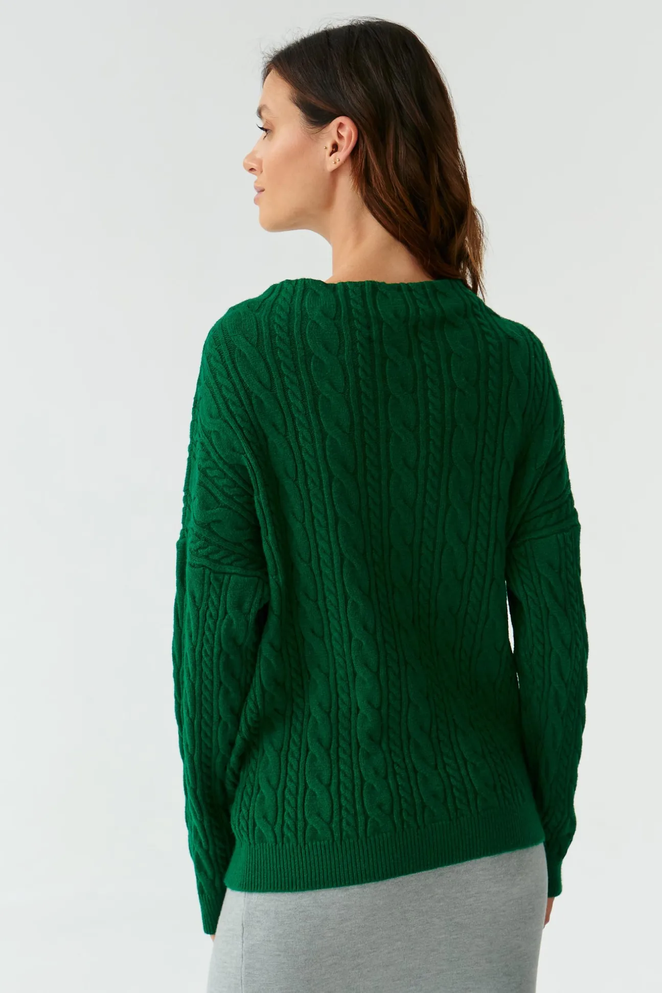 SWETER DAMSKI O WARKOCZOWYM SPLOCIE WENWENA