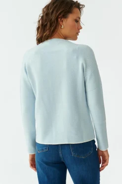 SWETER DAMSKI W JODEŁKĘ FAMALA