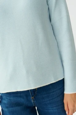 SWETER DAMSKI W JODEŁKĘ FAMALA