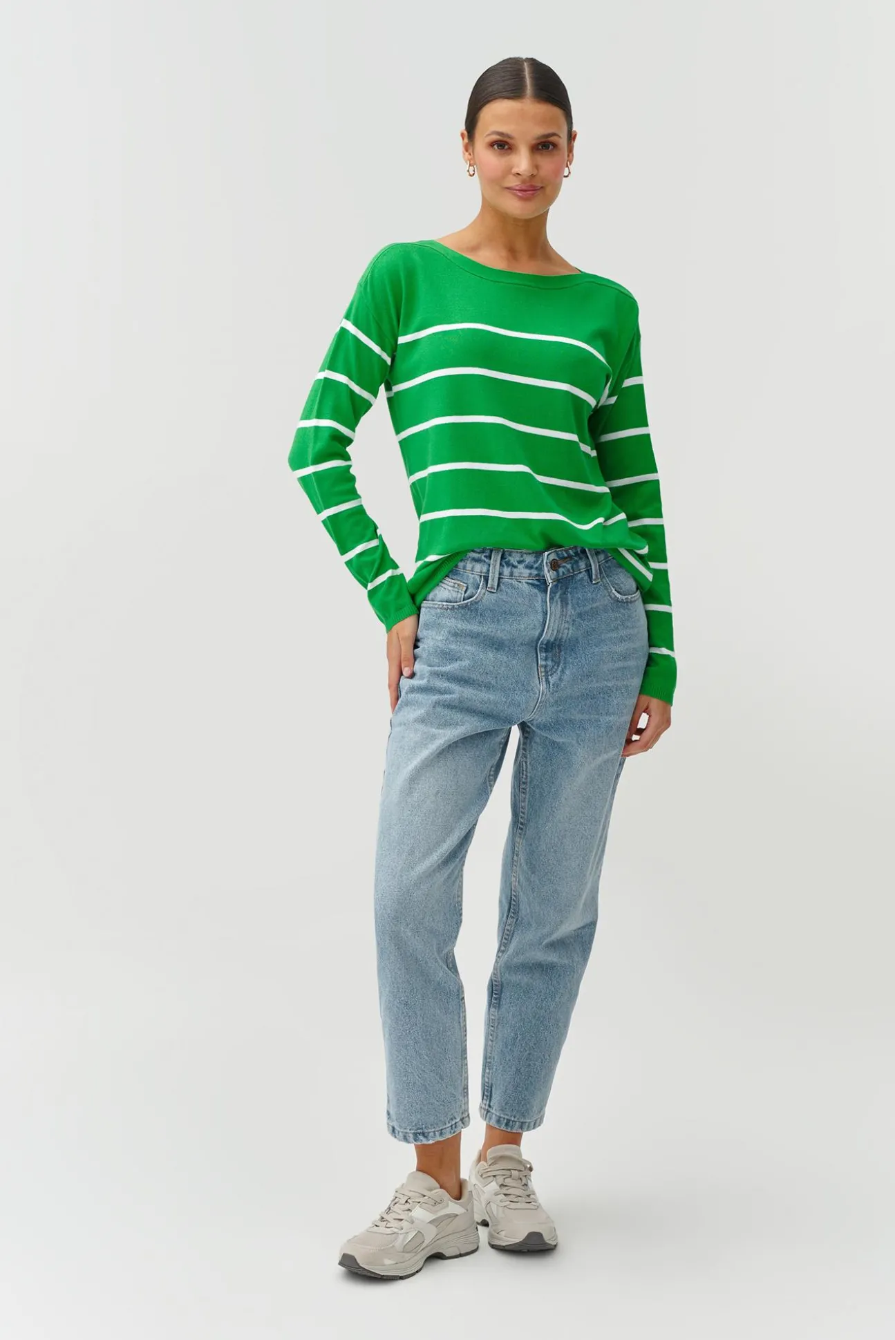SWETER DAMSKI W PASKI O SWOBODNYM FASONIE - DROP 1