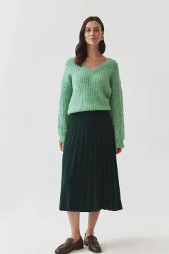 SWETER DAMSKI Z DEKOLTEM W SEREK — ASPEN