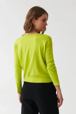 SWETER DAMSKI Z DEKOLTEM TYPU WODA - LIVO