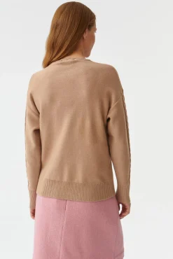 SWETER DAMSKI Z DEKOLTEM W SEREK POLI