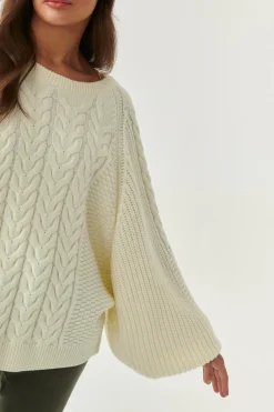 SWETER DAMSKI Z FANTAZYJNYM SPLOTEM SAMOLO