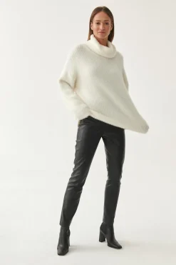 SWETER DAMSKI Z GOLFEM SAWANA
