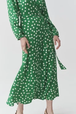 WISKOZOWA SUKIENKA MAXI W KROPKI — SIA