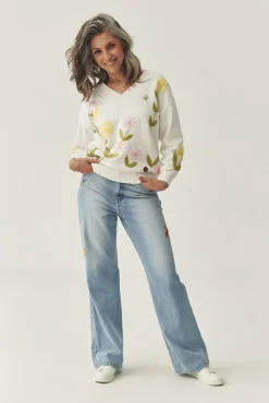 WZORZYSTY SWETER Z HAFTEM — MAYOLA